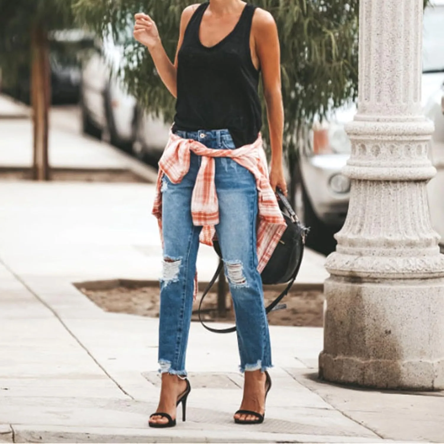 Capri Jeans for Women Stretchy Mid Rise Ripped Jeans Straight Leg Cropped Jean Raw Hem Distressed Denim Capri Pants