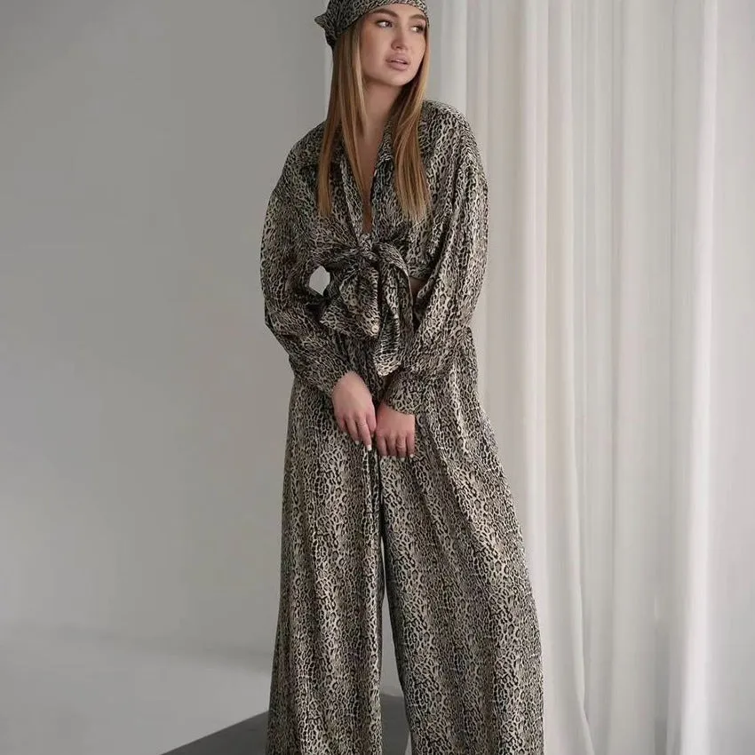 Fashionable Leopard Print Loose Ice Silk Pajamas For Women