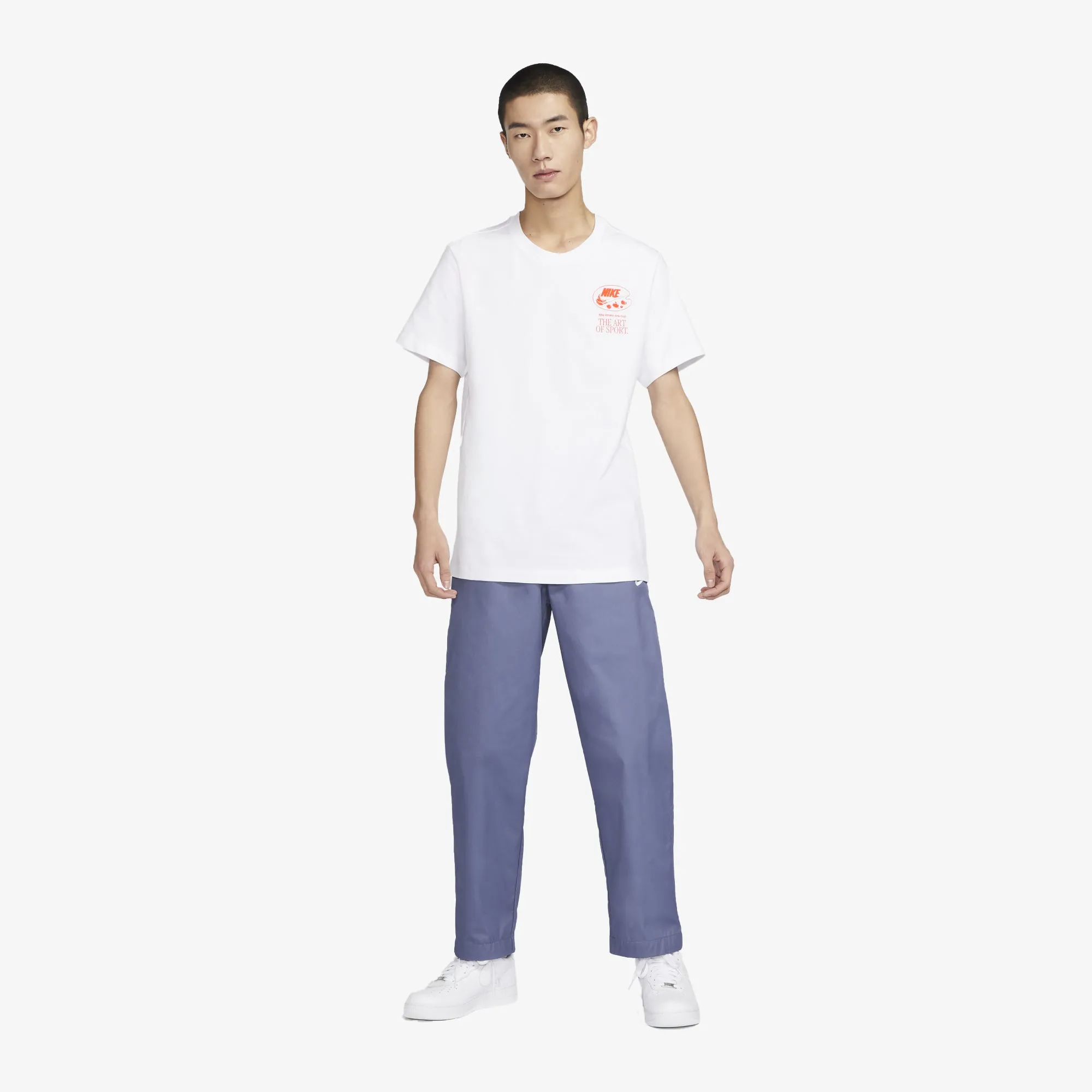 Nike | SPORTSWEAR  { WHITE