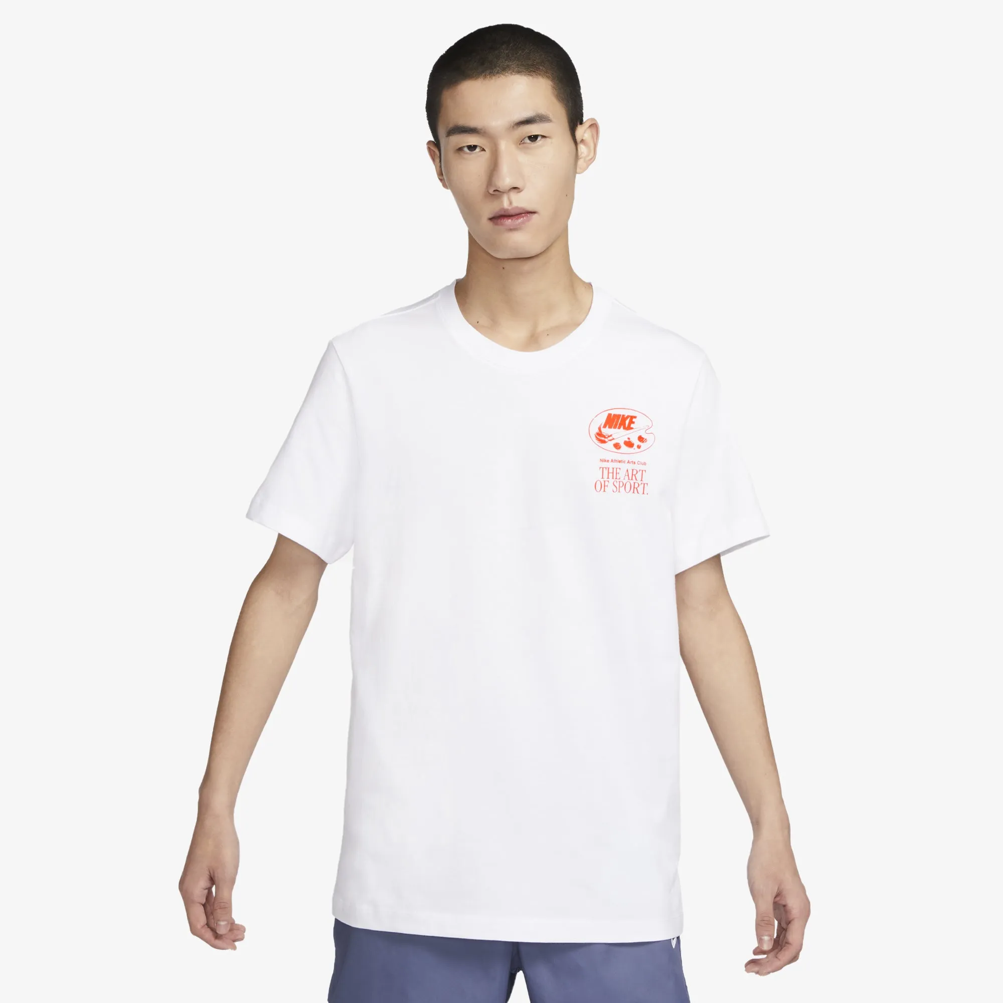 Nike | SPORTSWEAR  { WHITE