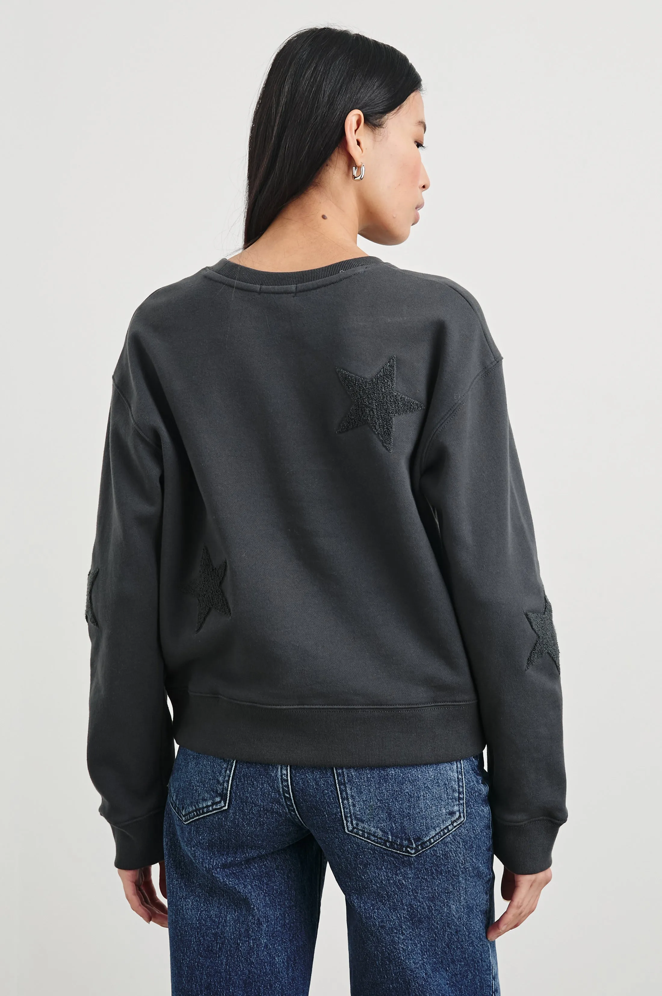 SONIA SWEATSHIRT - WASHED BLACK